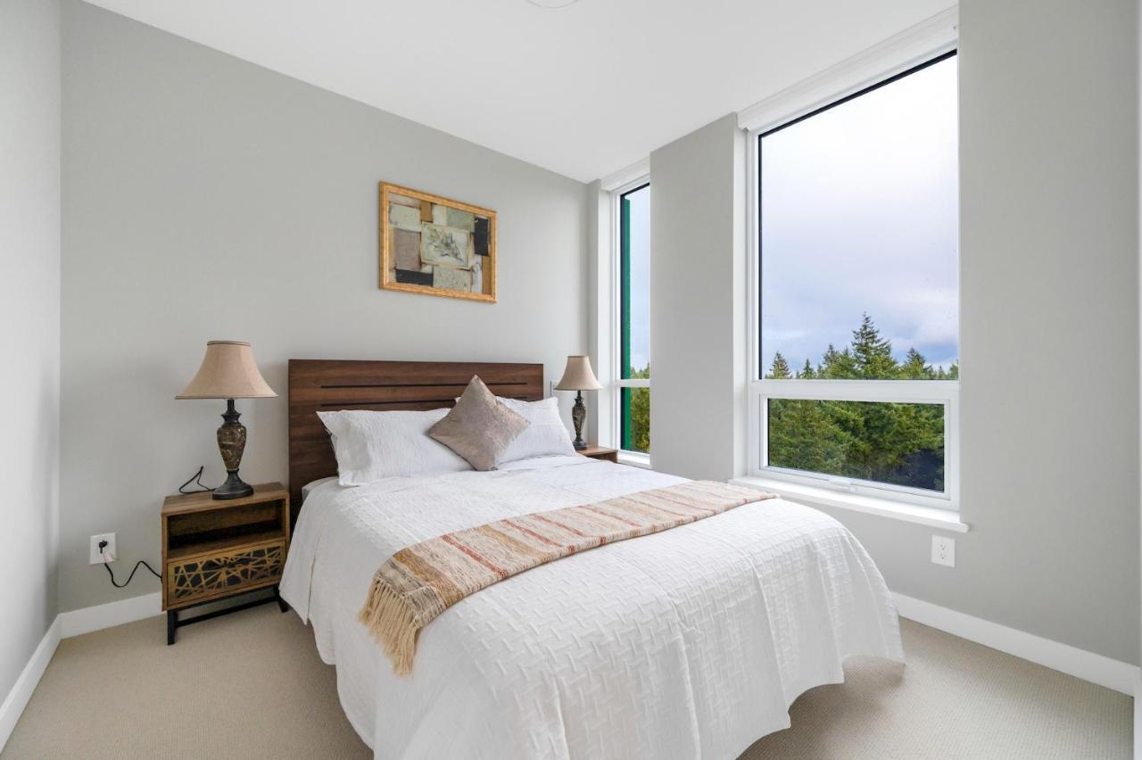 Modern Comfort At Ubc: 1Br Condo Near Campus Vancouver Exterior foto