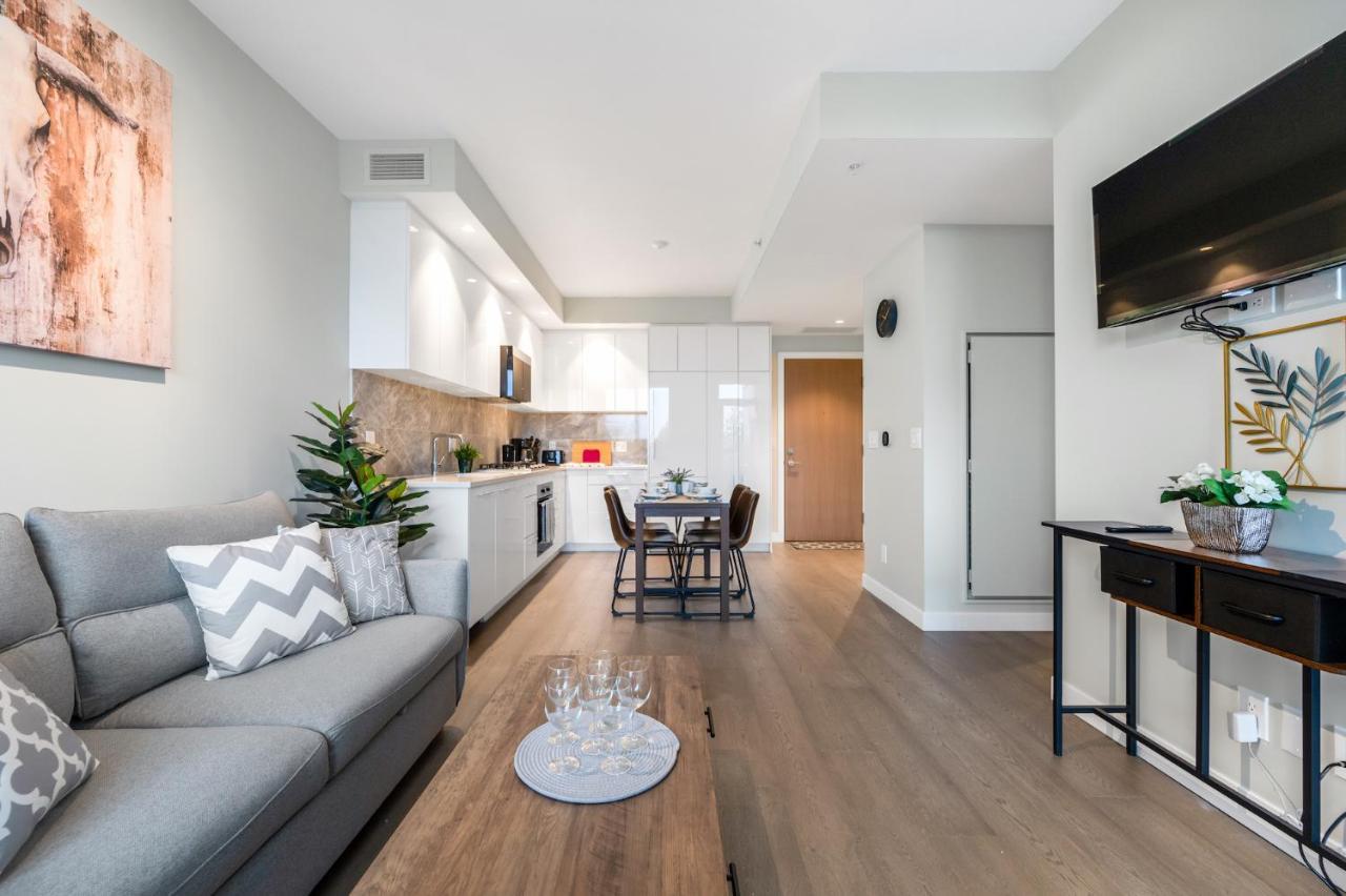 Modern Comfort At Ubc: 1Br Condo Near Campus Vancouver Exterior foto